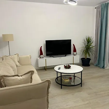 Apartament Raira