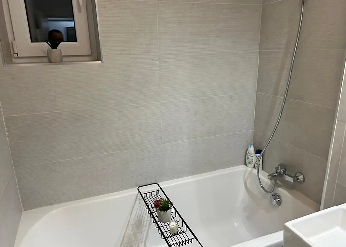 Raira Апартаменты Крайова